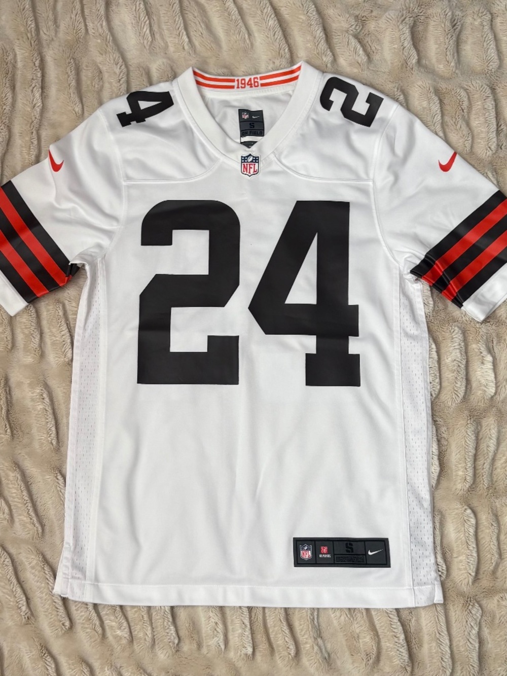 Nike Cleveland Browns Nick Chubb #24 1946 Throwback Jersey White